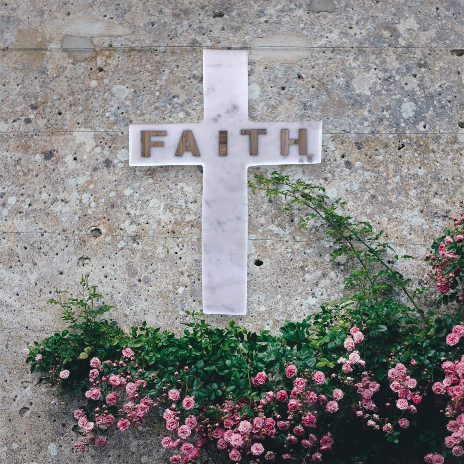 FAITH Inlay Marble Cross -White